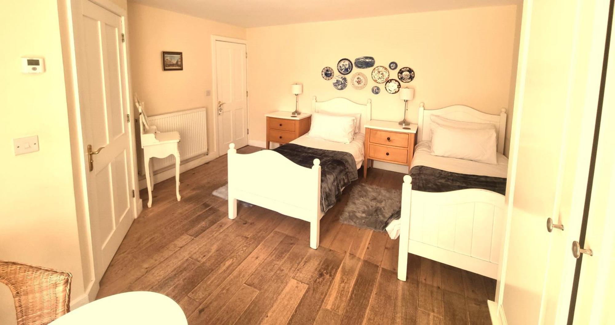 Oak Tree Rooms Ltd Brockenhurst Exterior foto